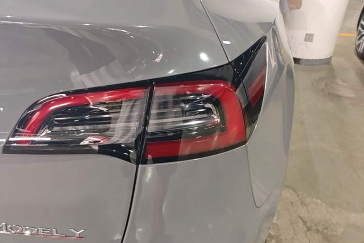 Used Tesla Model Y 2022 Revised Version Rear-Wheel Drive Right Rear Taillight