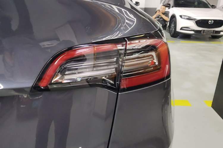 Used Tesla Model Y 2022 Revised Version Rear-Wheel Drive Right Rear Taillight