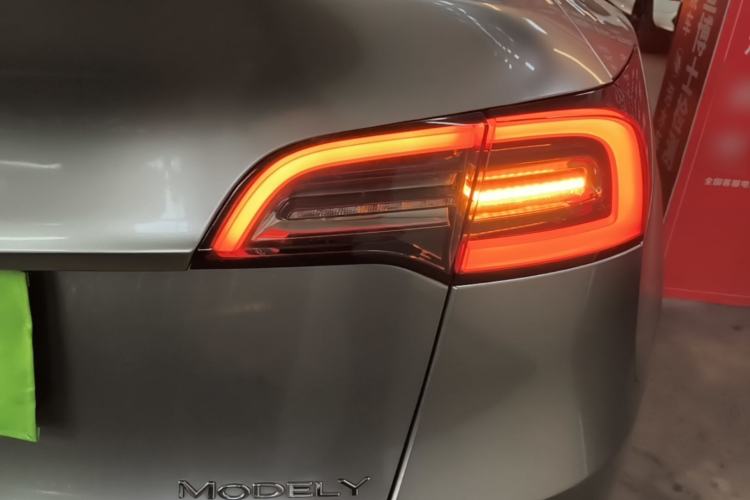 Used Tesla Model Y 2022 Rear-Wheel-Drive Version Right Rear Taillight