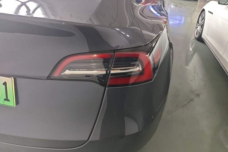 Used Tesla Model Y 2022 Revised Version Rear-Wheel Drive Right Rear Taillight