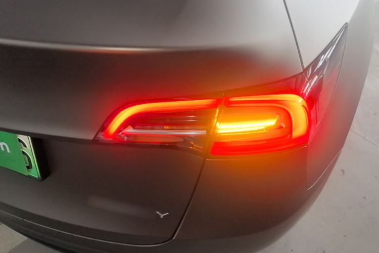 Used Tesla Model Y 2022 Revised Version Rear-Wheel Drive Right Rear Taillight