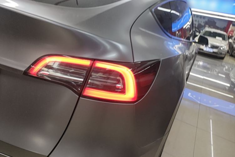 Used Tesla Model Y 2022 Revised Version Rear-Wheel Drive Right Rear Taillight