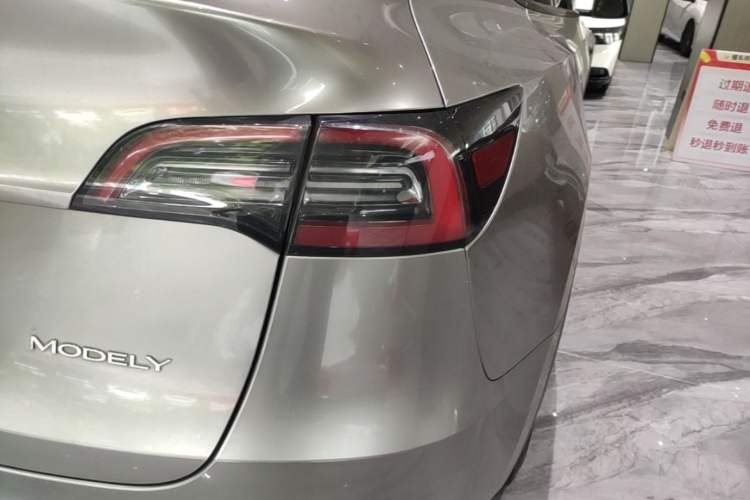 Used Tesla Model Y 2022 Revised Version Rear-Wheel Drive Right Rear Taillight