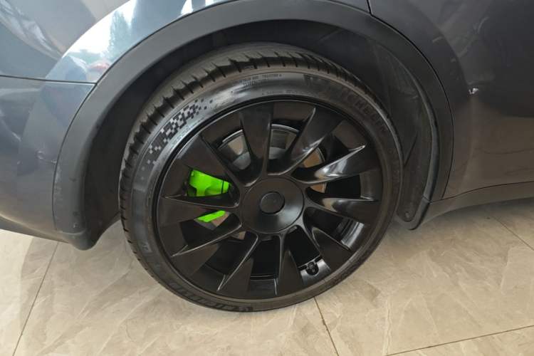 Used Tesla Model Y 2022 Revised Version Rear-Wheel Drive Right Rear Wheel Hub