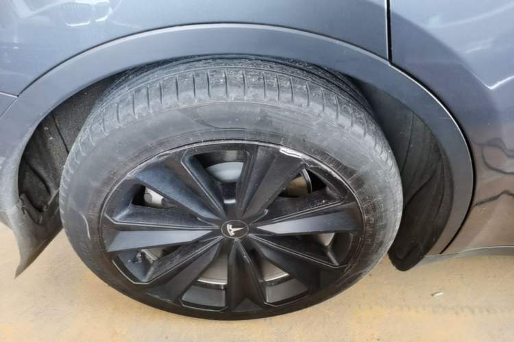 Used Tesla Model Y 2022 Revised Version Rear-Wheel Drive Right Rear Wheel Hub