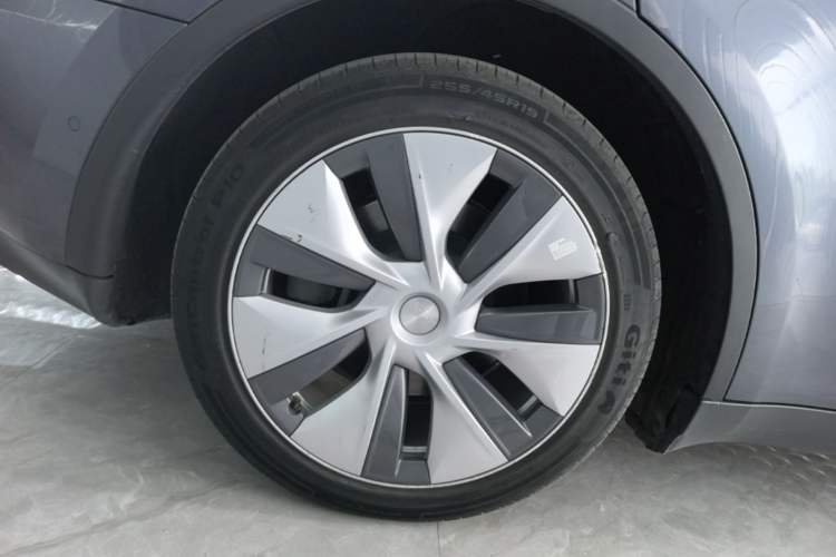 Used Tesla Model Y 2022 Revised Version Rear-Wheel Drive Right Rear Wheel Hub
