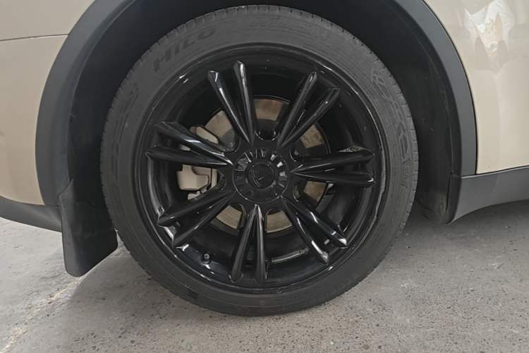 Used Tesla Model Y 2022 Revised Version Rear-Wheel Drive Right Rear Wheel Hub