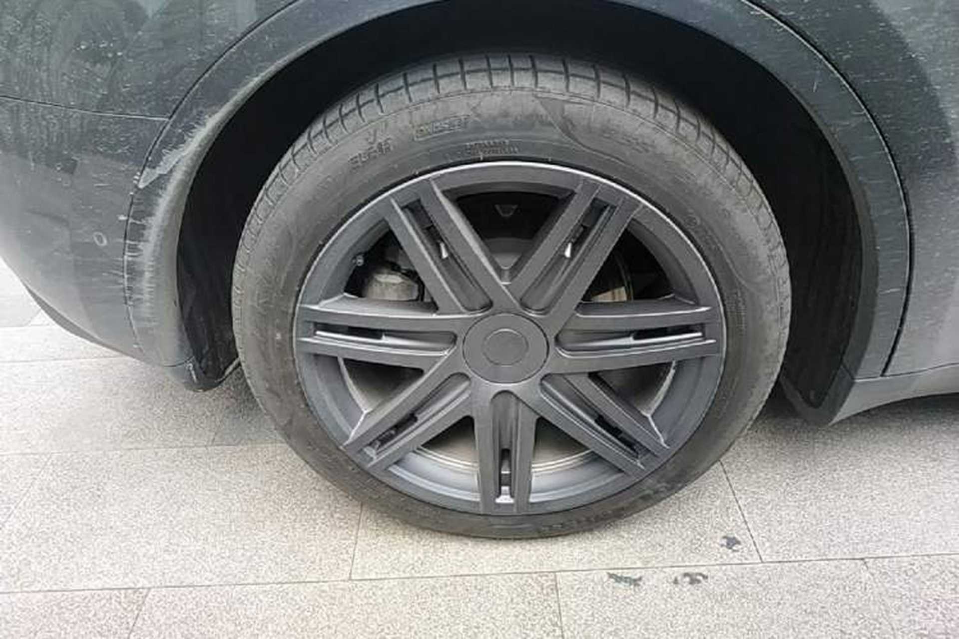 Used Tesla Model Y 2022 Revised Version Rear-Wheel Drive Right Rear Wheel Hub