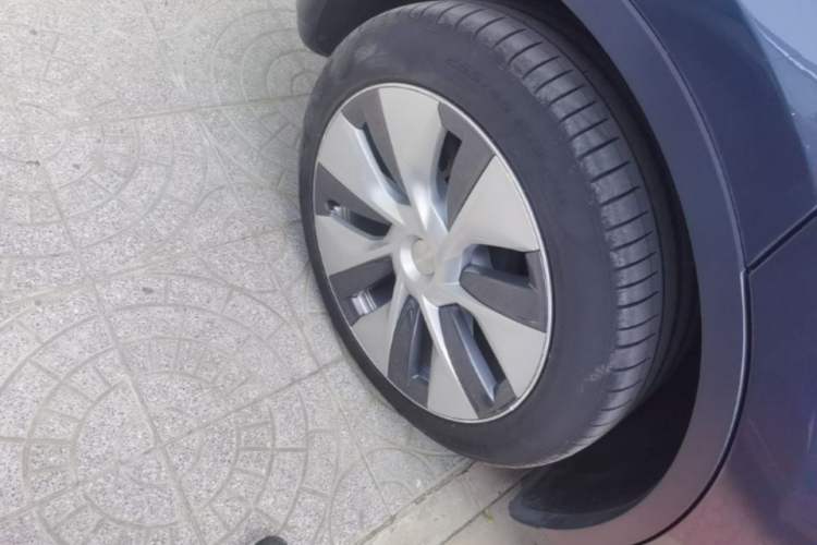 Used Tesla Model Y 2022 Revised Version Rear-Wheel Drive Right Rear Wheel Hub