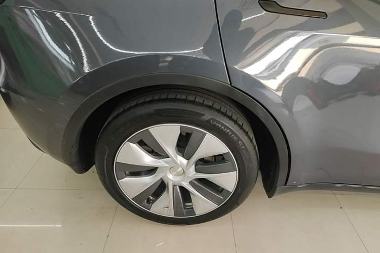 Used Tesla Model Y 2022 Revised Version Rear-Wheel Drive Right Rear Wheel Hub