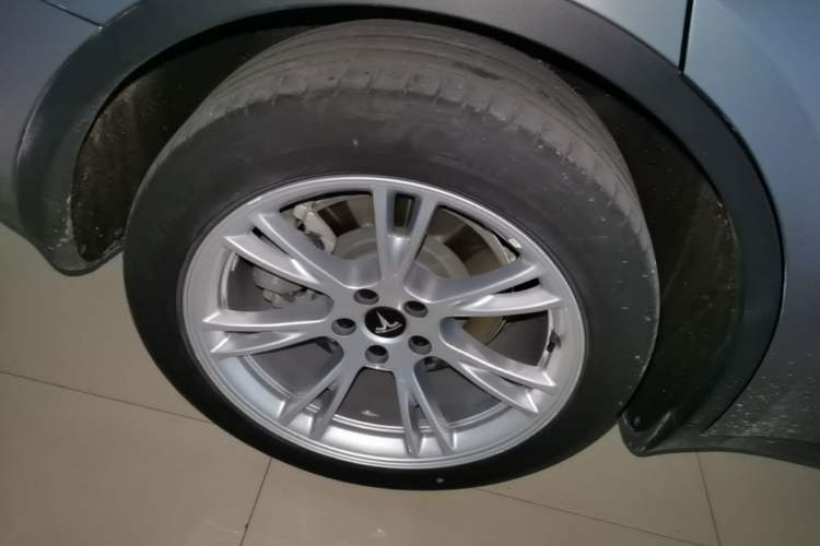 Used Tesla Model Y 2022 Revised Version Long-Range All-Wheel Drive Right Rear Wheel Hub