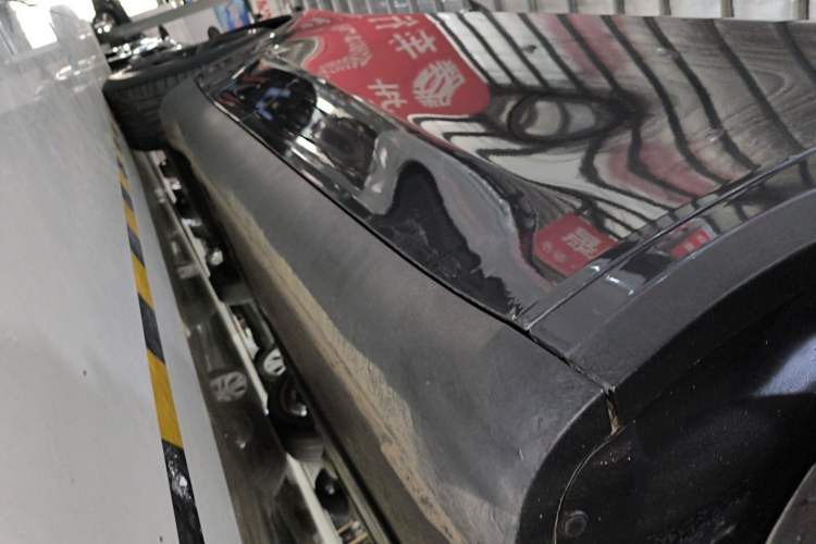 Used Tesla Model Y 2022 Rear-Wheel-Drive Version Right Side Sill