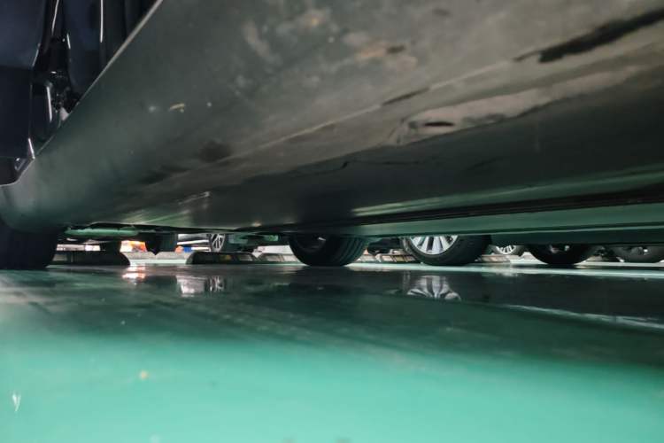 Used Tesla Model Y 2022 Revised Version Rear-Wheel Drive Right Side Sill