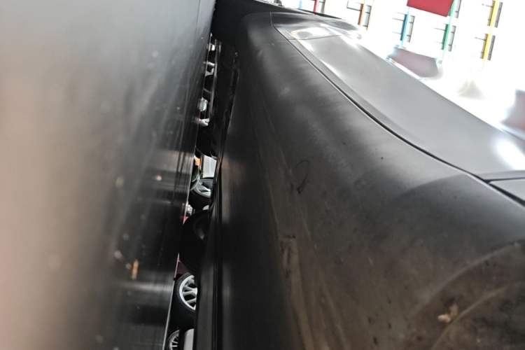 Used Tesla Model Y 2022 Revised Version Rear-Wheel Drive Right Side Sill