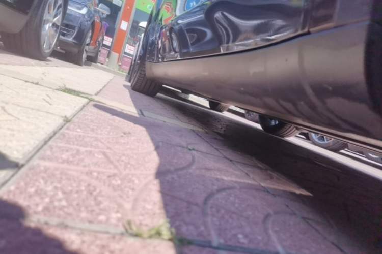 Used Tesla Model Y 2022 Rear-Wheel-Drive Version Right Side Sill