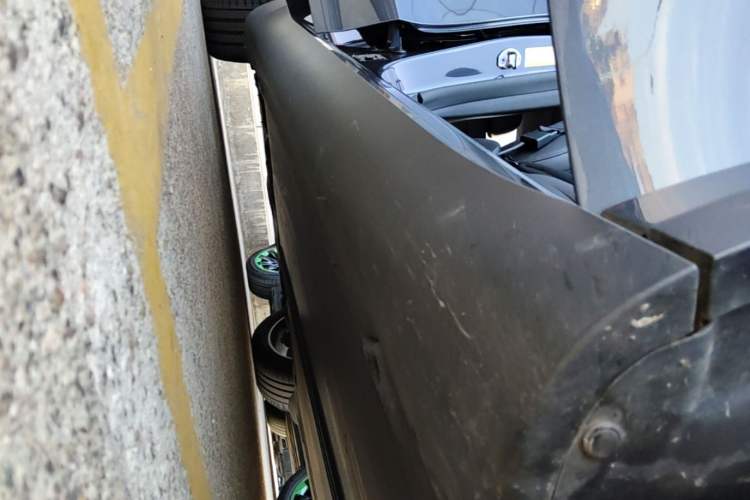 Used Tesla Model Y 2022 Revised Version Rear-Wheel Drive Right Side Sill