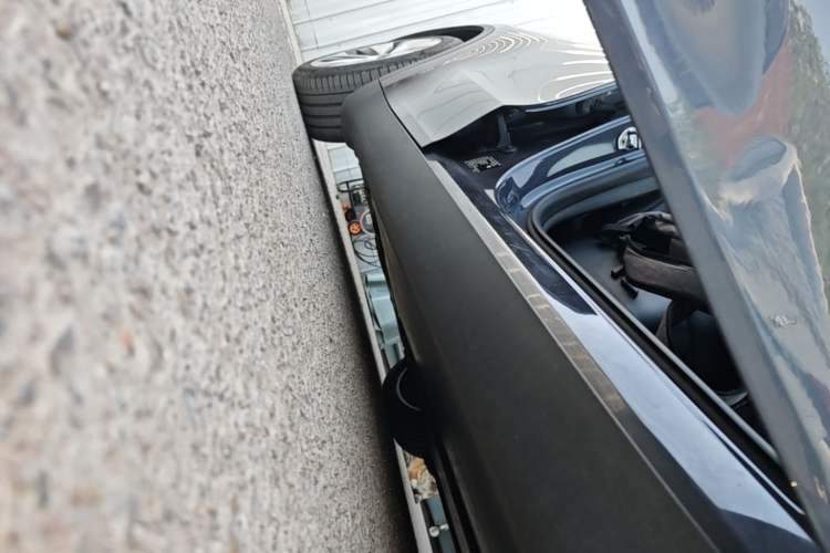 Used Tesla Model Y 2022 Revised Version Rear-Wheel Drive Right Side Sill