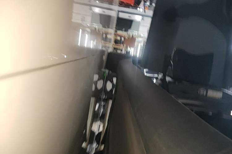Used Tesla Model Y 2022 Rear-Wheel-Drive Version Right Side Sill