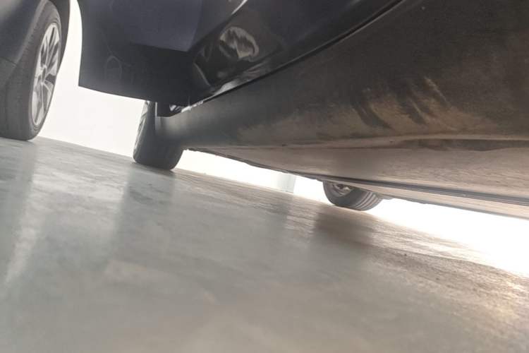 Used Tesla Model Y 2022 Revised Version Rear-Wheel Drive Right Side Sill