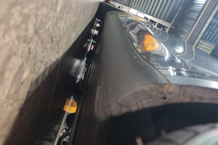 Used Tesla Model Y 2022 Revised Version Rear-Wheel Drive Right Side Sill