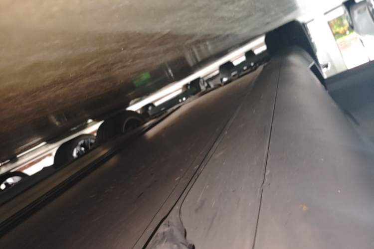 Used Tesla Model Y 2022 Revised Version Rear-Wheel Drive Right Side Sill