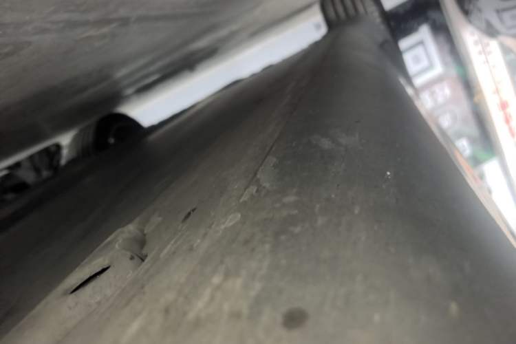 Used Tesla Model Y 2022 Revised Version Rear-Wheel Drive Right Side Sill