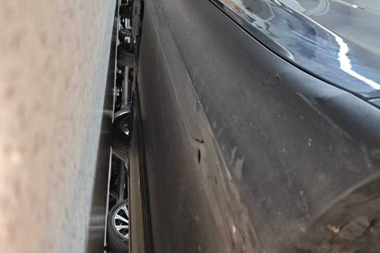 Used Tesla Model Y 2022 Revised Version Rear-Wheel Drive Right Side Sill