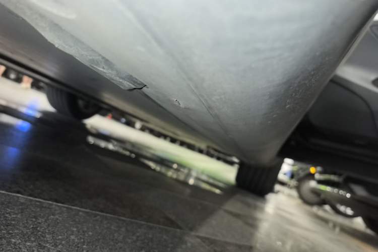 Used Tesla Model Y 2022 Revised Version Rear-Wheel Drive Right Side Sill