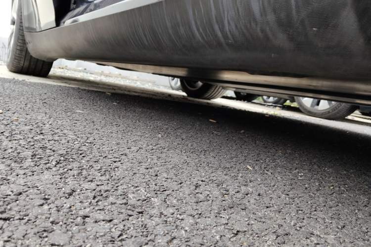 Used Tesla Model Y 2022 Revised Version Rear-Wheel Drive Right Side Sill