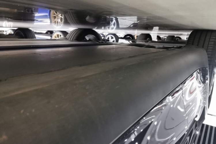 Used Tesla Model Y 2022 Rear-Wheel-Drive Version Right Side Sill