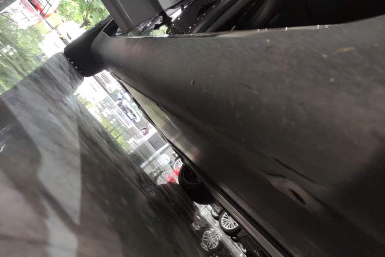 Used Tesla Model Y 2022 Revised Version Rear-Wheel Drive Right Side Sill