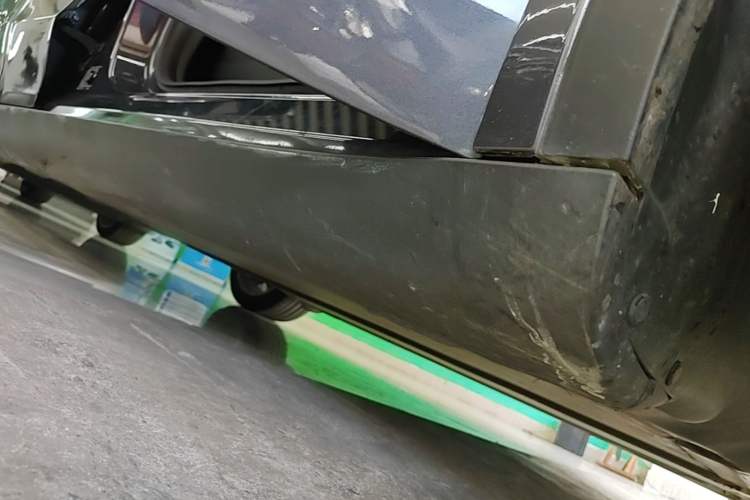 Used Tesla Model Y 2022 Revised Version Rear-Wheel Drive Right Side Sill