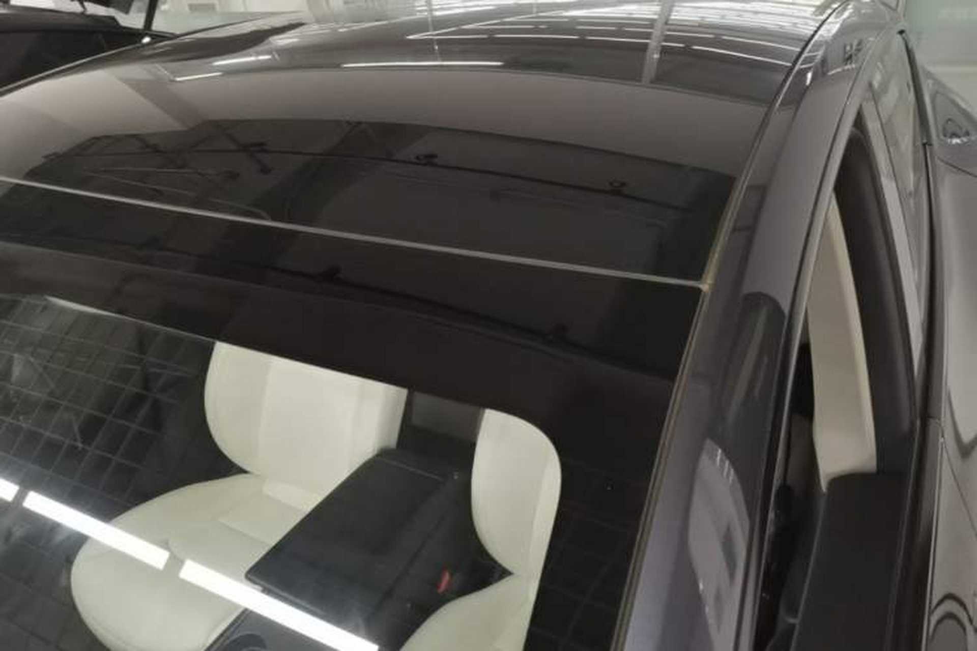 Used Tesla Model Y 2022 Rear-Wheel-Drive Version Roof