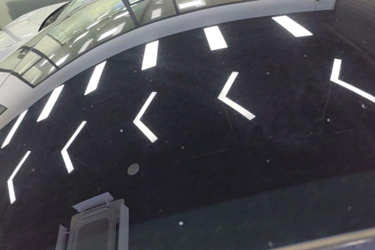 Used Tesla Model Y 2022 Rear-Wheel-Drive Version Roof