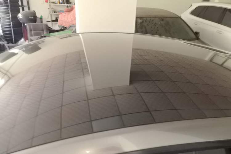 Used Tesla Model Y 2022 Long-Range All-Wheel-Drive Version Roof