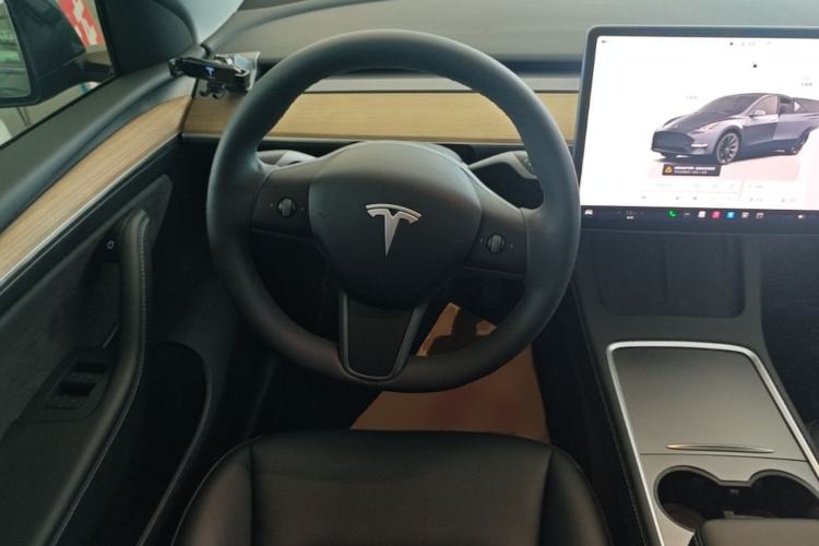 Used Tesla Model Y 2022 Revised Version Rear-Wheel Drive Steering Wheel