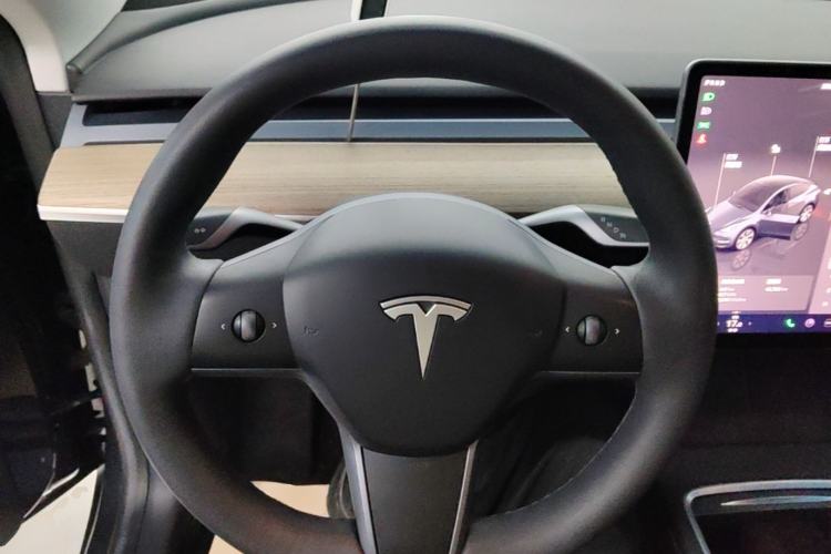 Used Tesla Model Y 2022 Revised Version Rear-Wheel Drive Steering Wheel