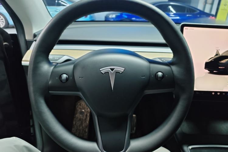 Used Tesla Model Y 2022 Revised Version Rear-Wheel Drive Steering Wheel