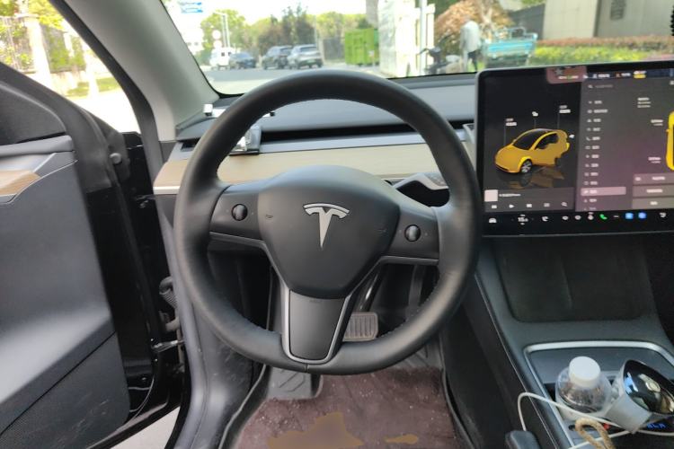 Used Tesla Model Y 2022 Revised Version Rear-Wheel Drive Steering Wheel