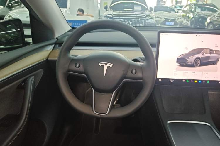 Used Tesla Model Y 2022 Rear-Wheel-Drive Version Steering Wheel