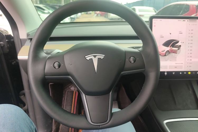 Used Tesla Model Y 2022 Revised Version Rear-Wheel Drive Steering Wheel