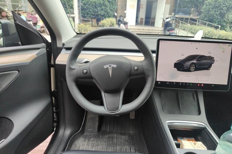 Used Tesla Model Y 2022 Revised Version Rear-Wheel Drive Steering Wheel