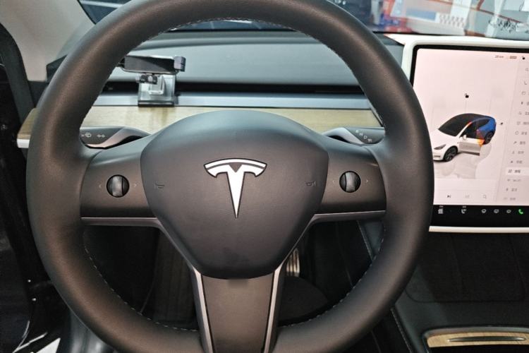 Used Tesla Model Y 2022 Revised Version Rear-Wheel Drive Steering Wheel