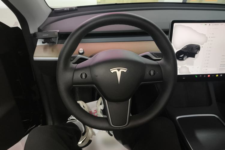 Used Tesla Model Y 2022 Rear-Wheel-Drive Version Steering Wheel
