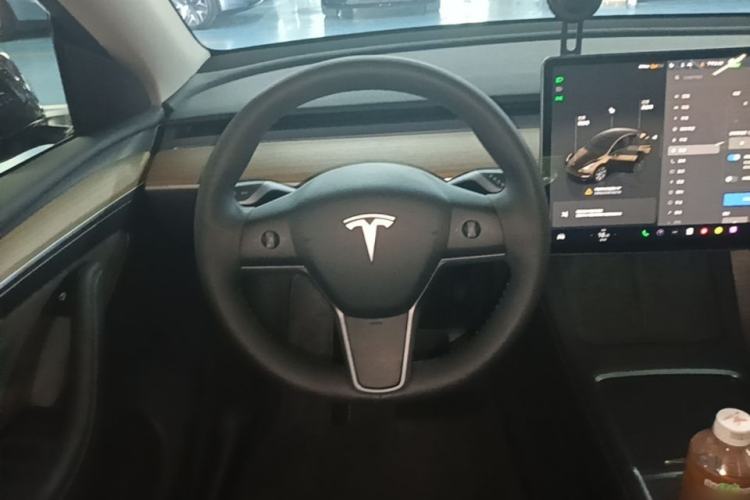 Used Tesla Model Y 2022 Revised Version Rear-Wheel Drive Steering Wheel