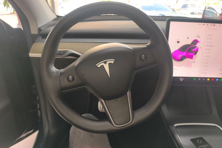 Used Tesla Model Y 2022 Performance High-Performance All-Wheel-Drive Version Steering Wheel