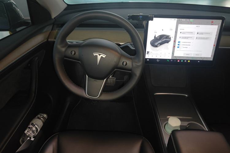 Used Tesla Model Y 2022 Rear-Wheel-Drive Version Steering Wheel