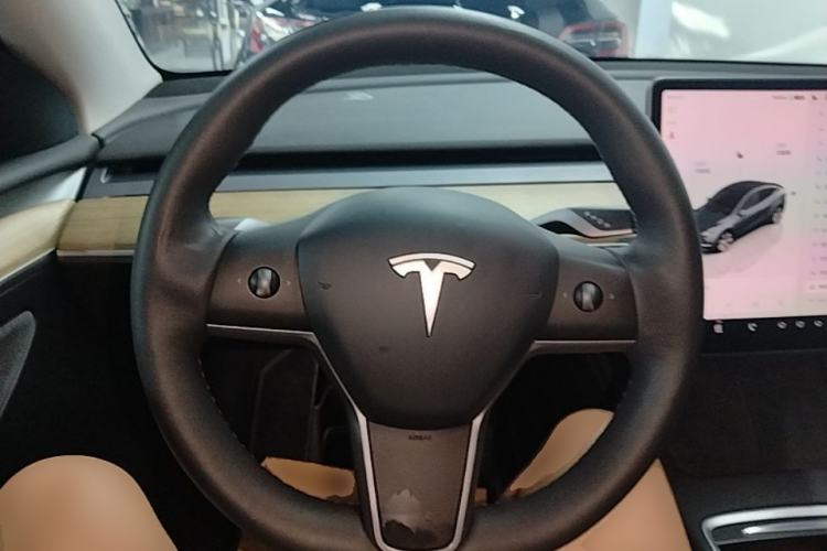 Used Tesla Model Y 2022 Revised Version Rear-Wheel Drive Steering Wheel