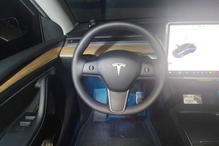 Used Tesla Model Y 2022 Revised Version Rear-Wheel Drive Steering Wheel