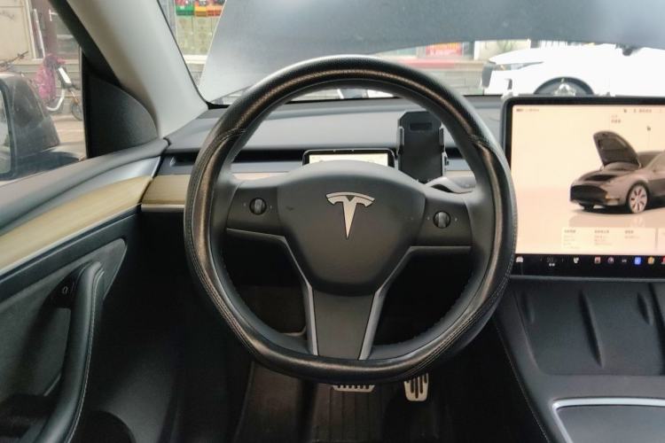 Used Tesla Model Y 2022 Revised Version Rear-Wheel Drive Steering Wheel